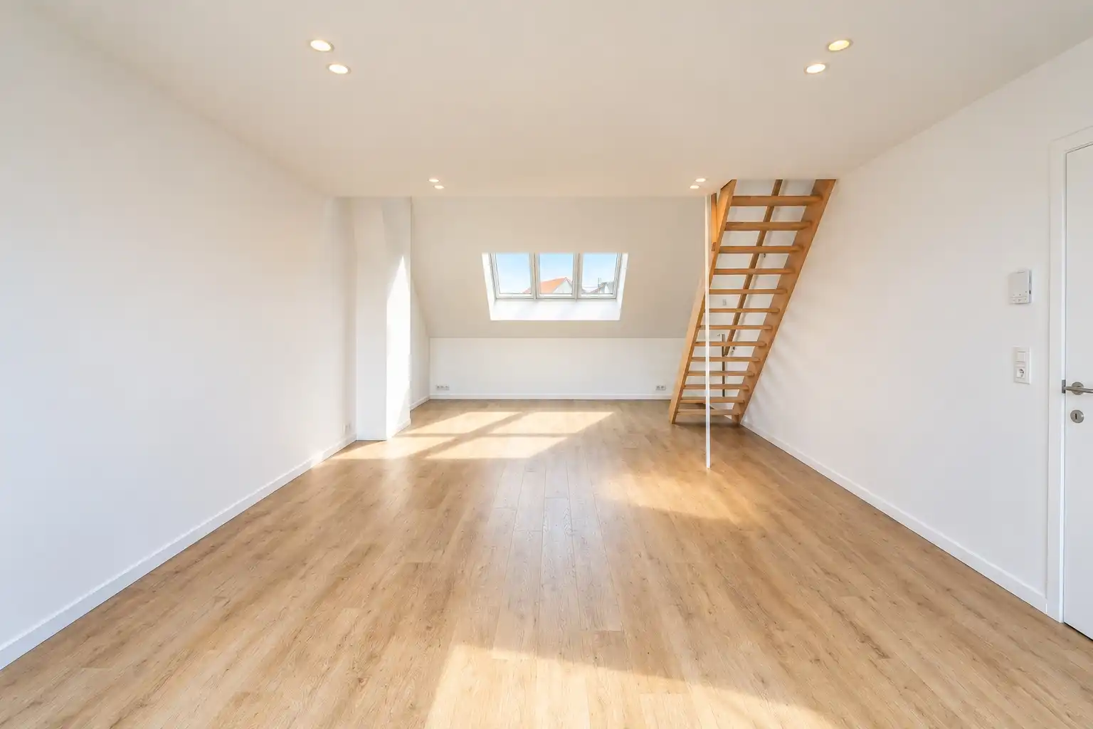 Ruim duplex appartement foto 8