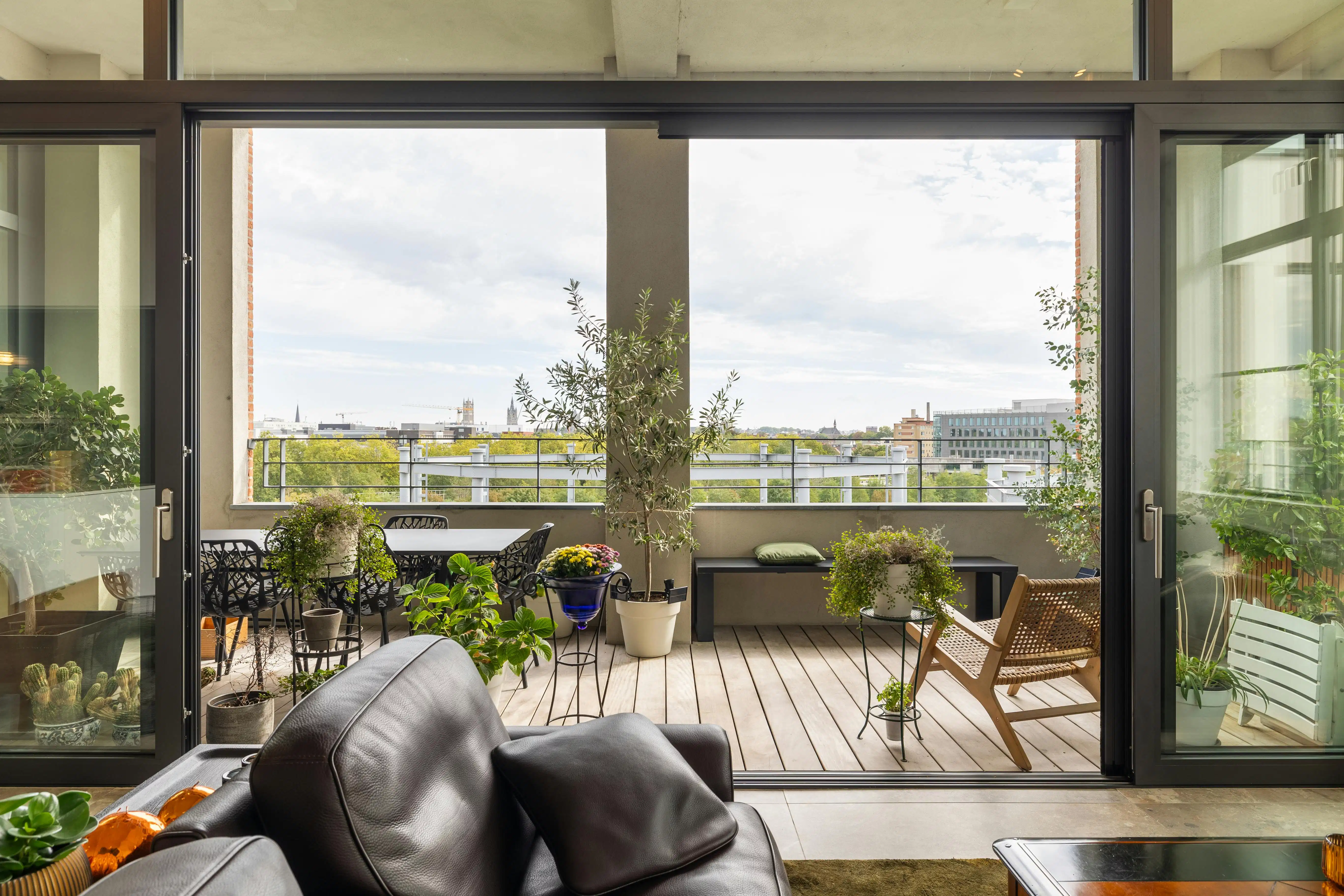 Luxe appartement met zicht op de torens te koop te Gent foto 3