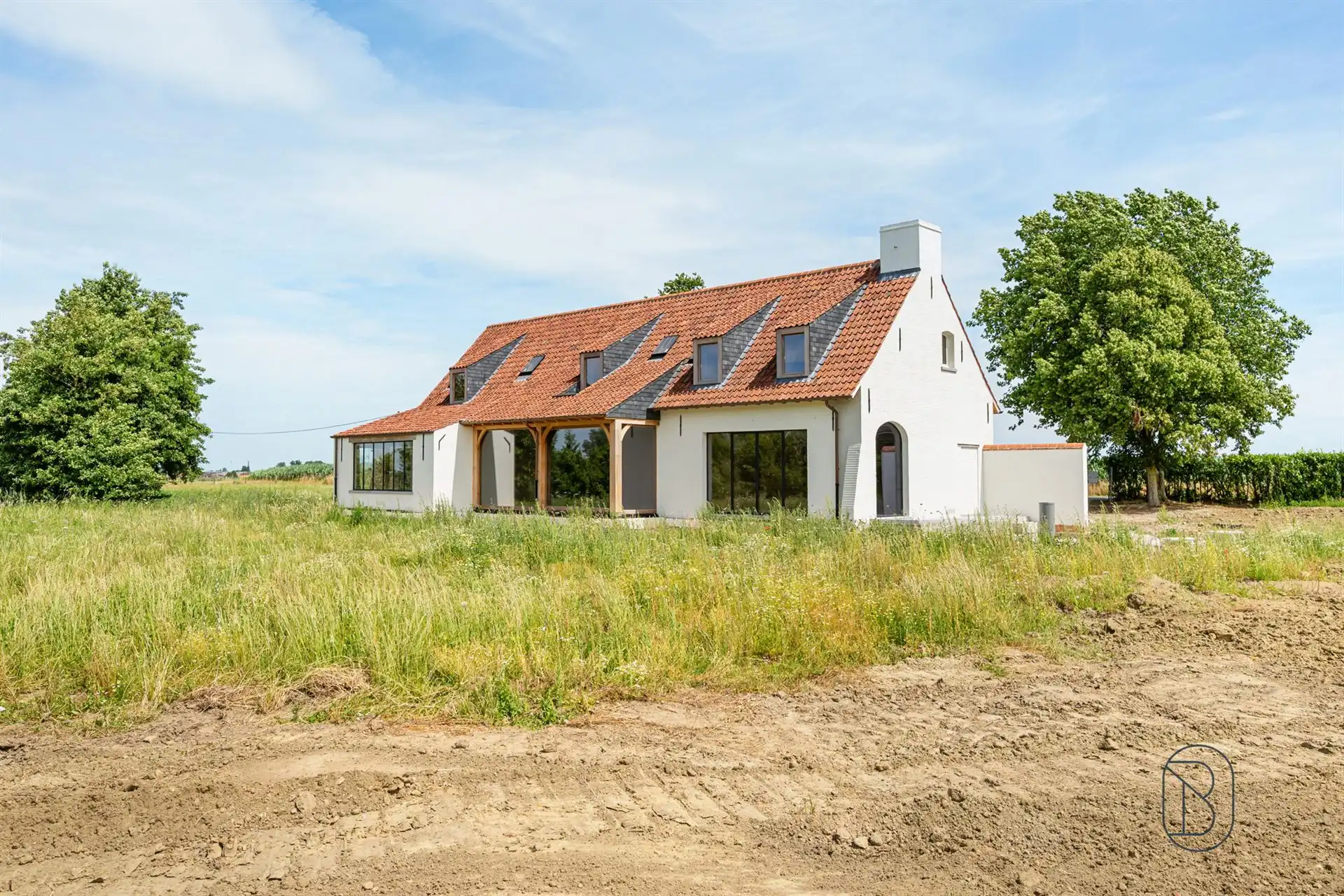 Uniek casco-landhuis met bijgebouw en vijver op TOP ligging! foto 8