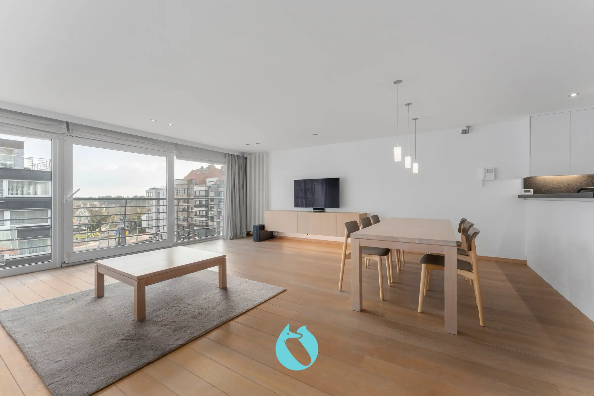 Stijlvol gemeubeld appartement op de Lippenslaan te Knokke foto 2