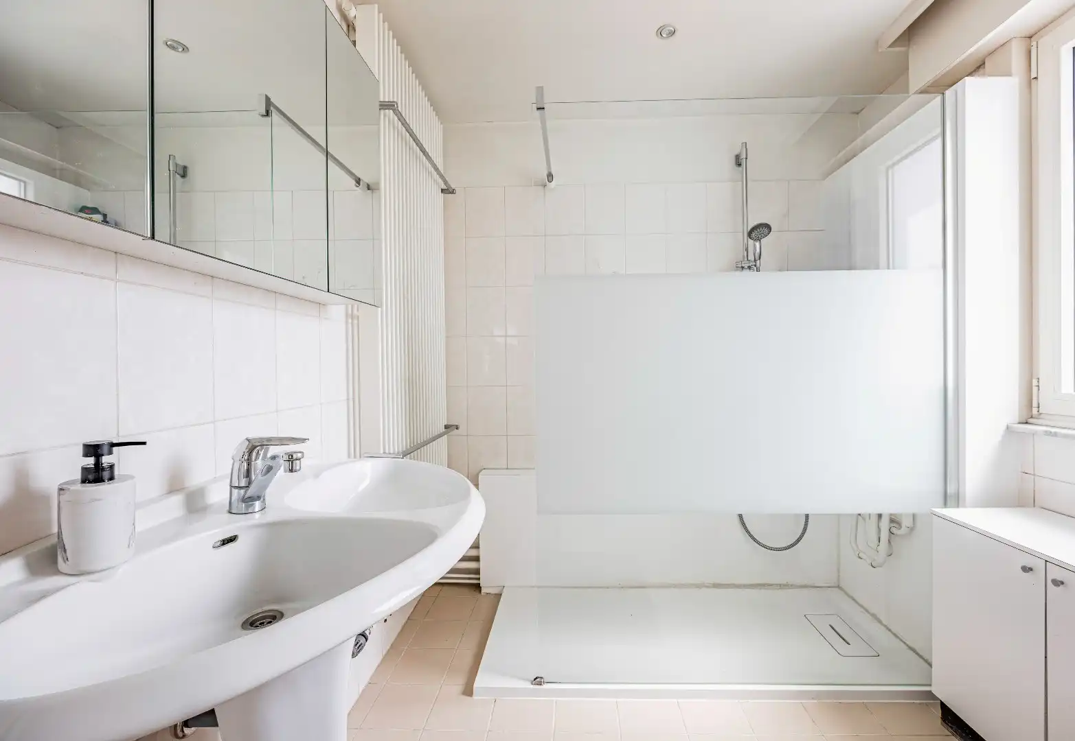 Instapklare, lichtrijke bel-etage woning met ruime garage en terras op centrale ligging foto 15