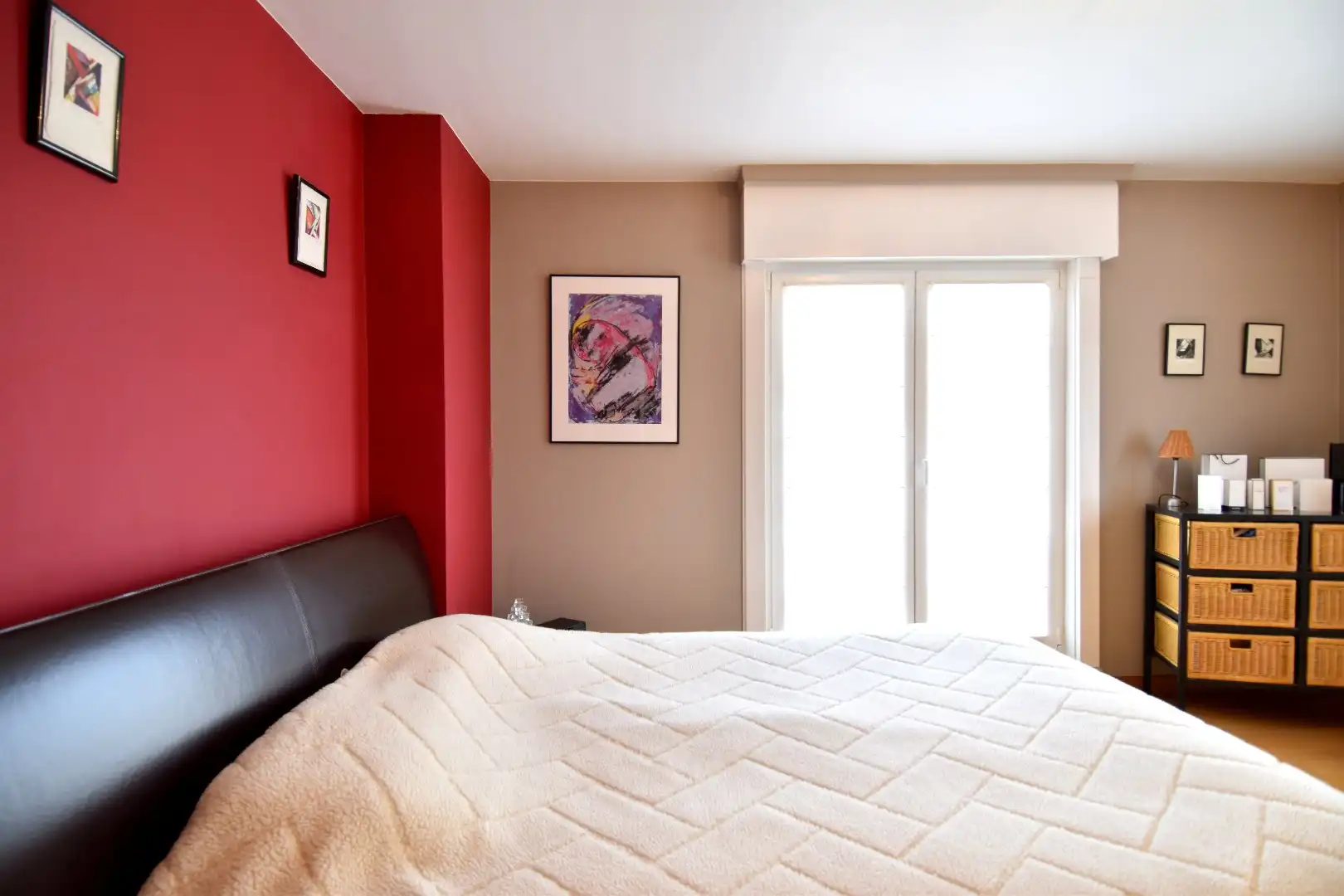 Karaktervolle woning met 3 slaapkamers, garage én tuin op een rustige locatie te koop in Marke foto 7