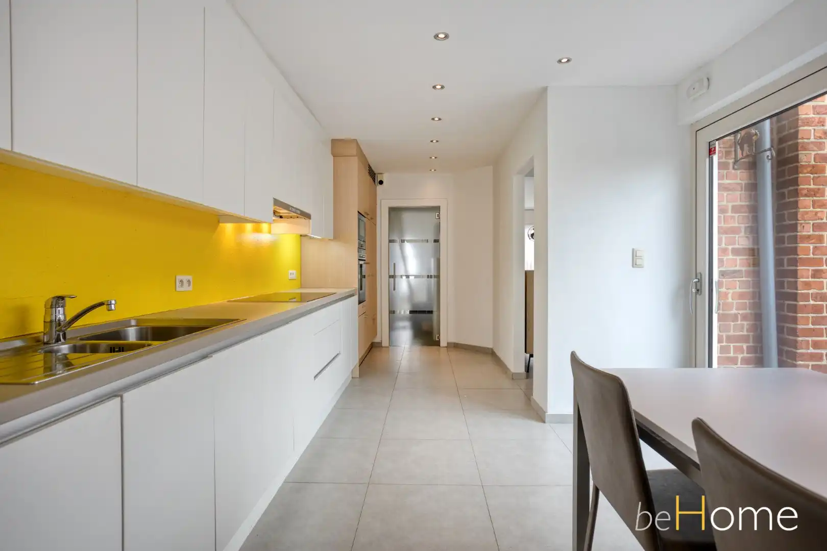 TE HUUR - Instapklare halfopen bebouwing in hartje Merchtem - Welkom Home! foto 14