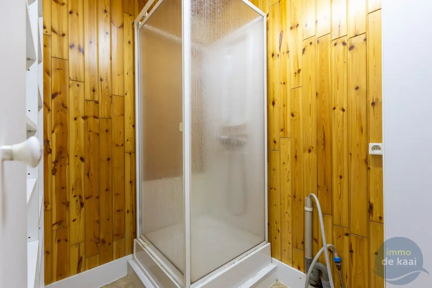 Goed gelegen renovatieproject in volle vakantiesfeer. foto 13