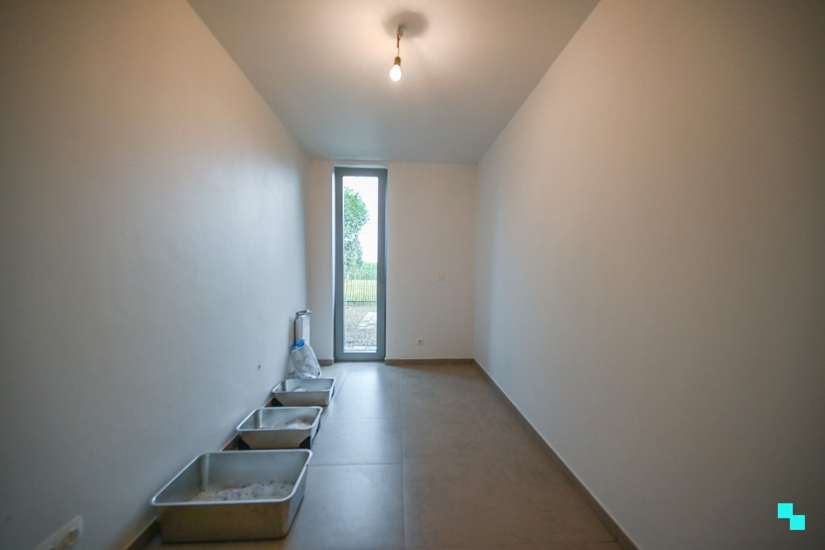 Verrassend ruim duplex appartement in Ooigem foto 17