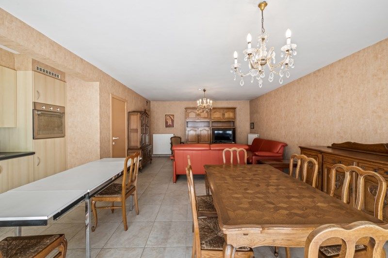 Gelijkvloers appartement met 2 slaapkamers, zonnig terras en een zeer ruime garage! foto 7