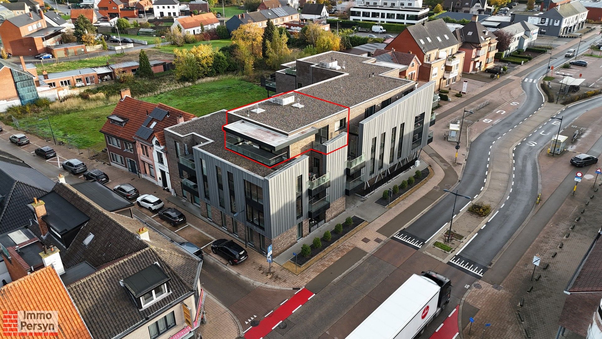 Exclusieve penthouse met panoramisch zicht en directe lifttoegang – Paal, Paalsesteenweg 327 foto {{pictureIndex}}