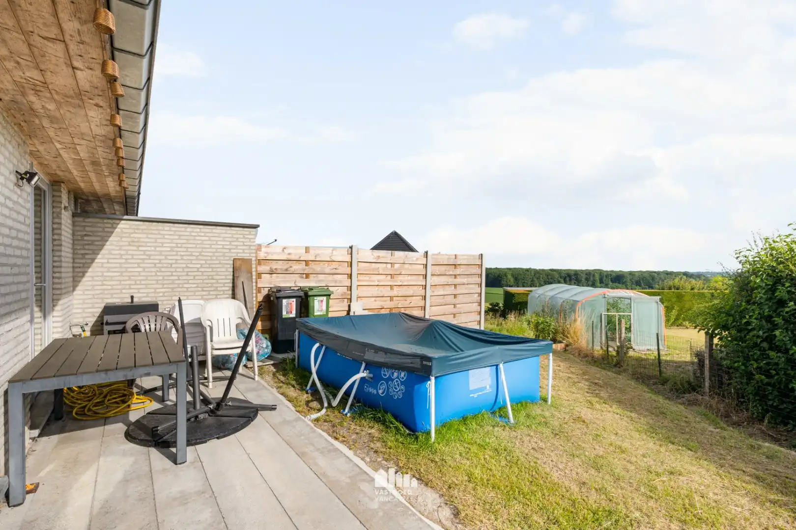 Recente halfopen woning (bj:2023) met landelijk uitzicht in Wijtschate foto 12