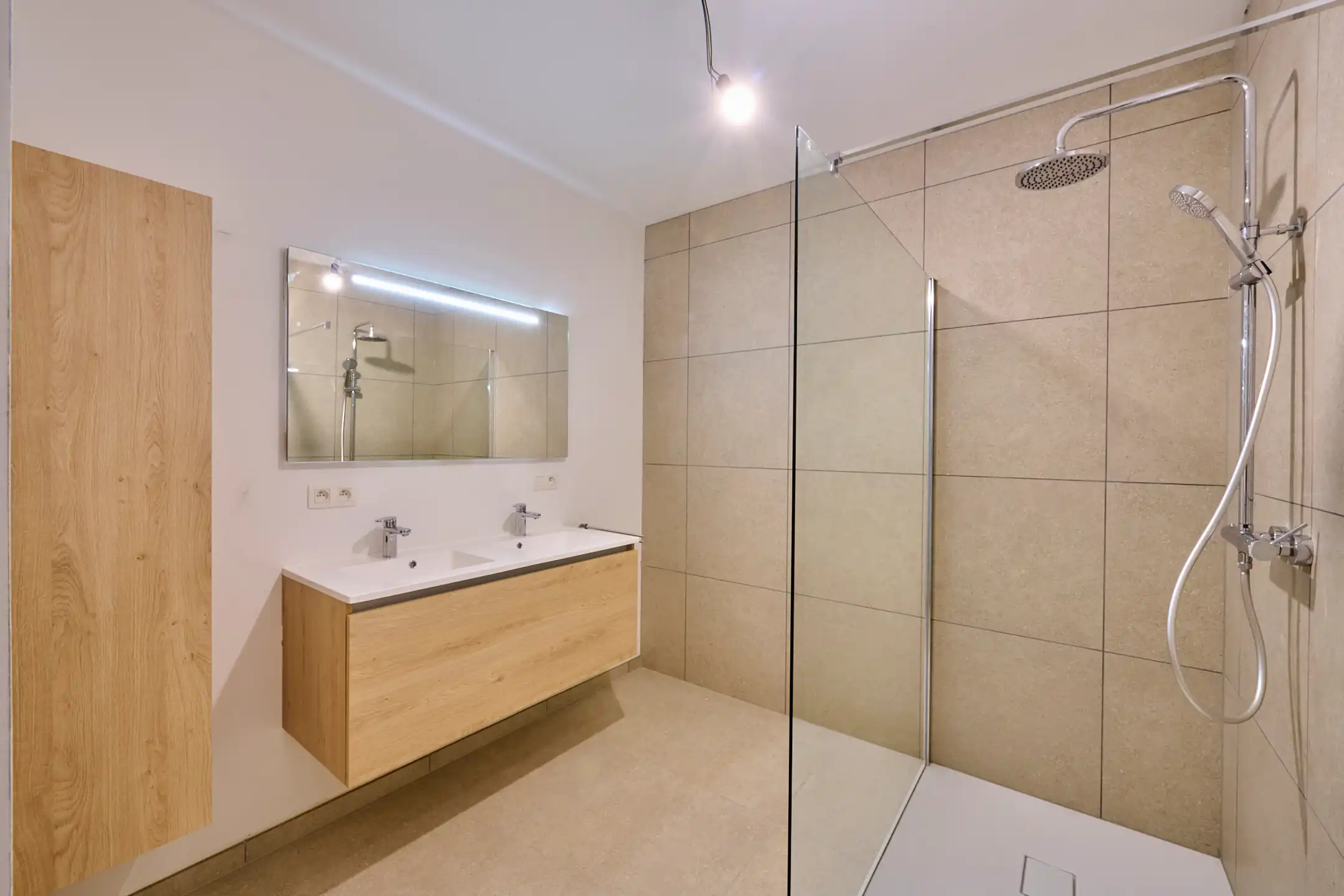 Gelijkvloers nieuwbouwappartement Agnetenpark-eigen tuintje  foto 8