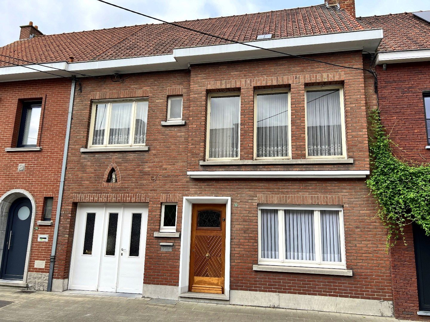 Statige rijwoning met 4 slaapkamers (mogelijkheid tot meer), garage en prachtige tuin te koop in Gullegem foto 18
