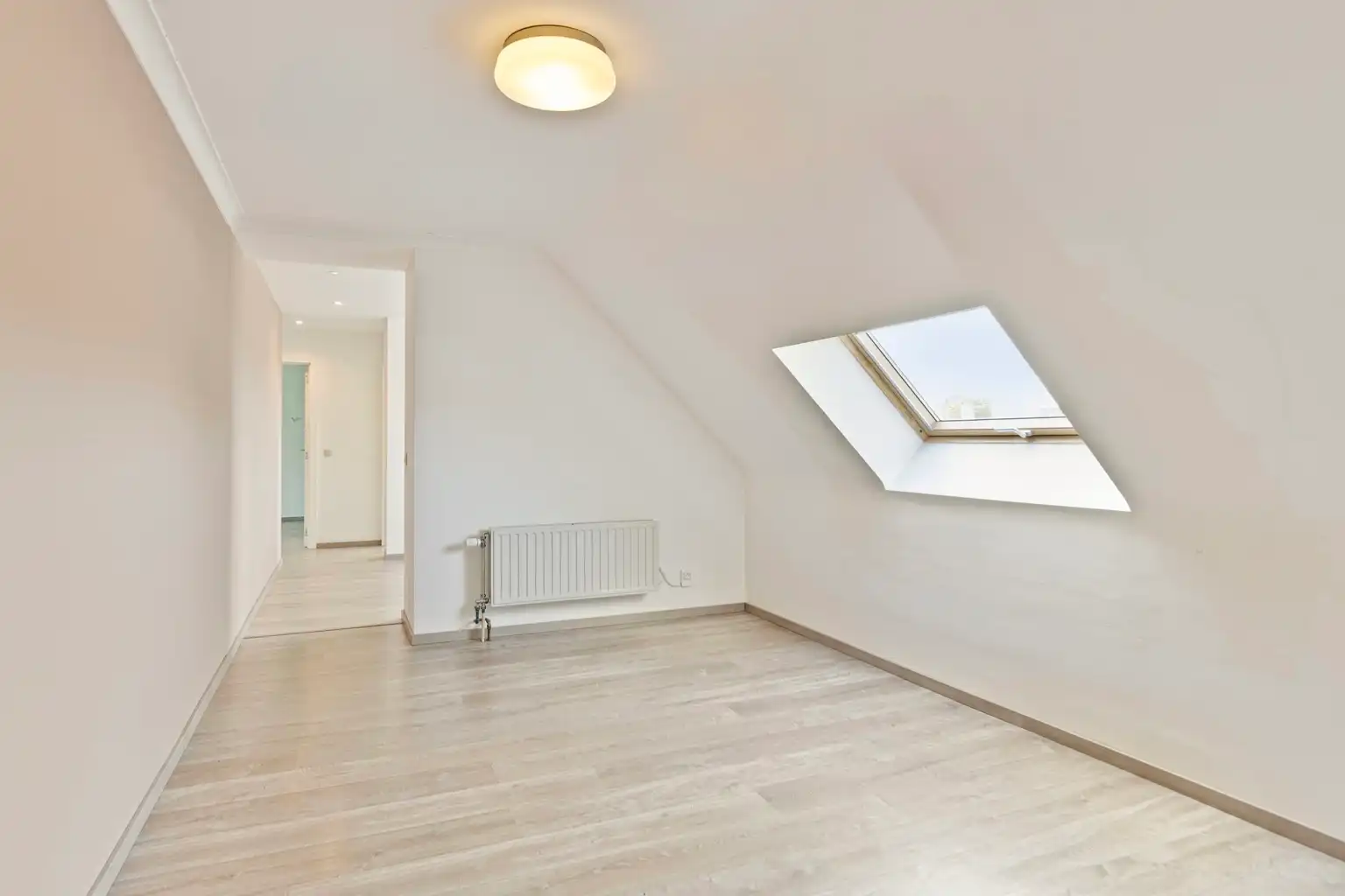 EEN WONING MET KARAKTER,  KLAAR OM TE SCHITTEREN ! foto 26