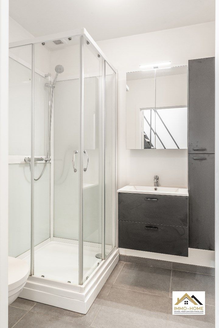Instapklare woning op zeer centrale ligging foto 13