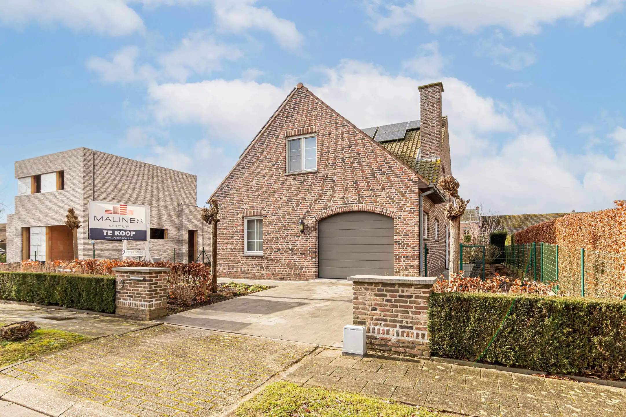 Gezinswoning in landelijke stijl in doodlopende straat foto 22