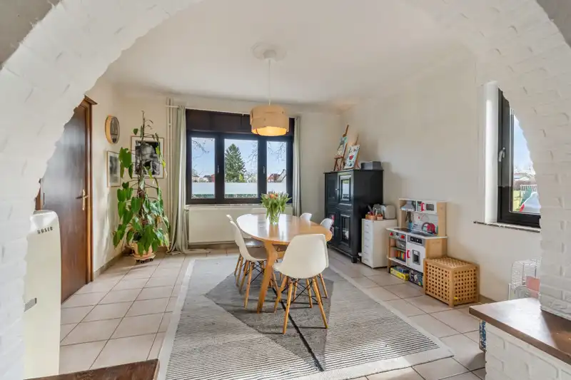 Uniek gelegen gezinswoning met bijgebouw op 8are foto 4