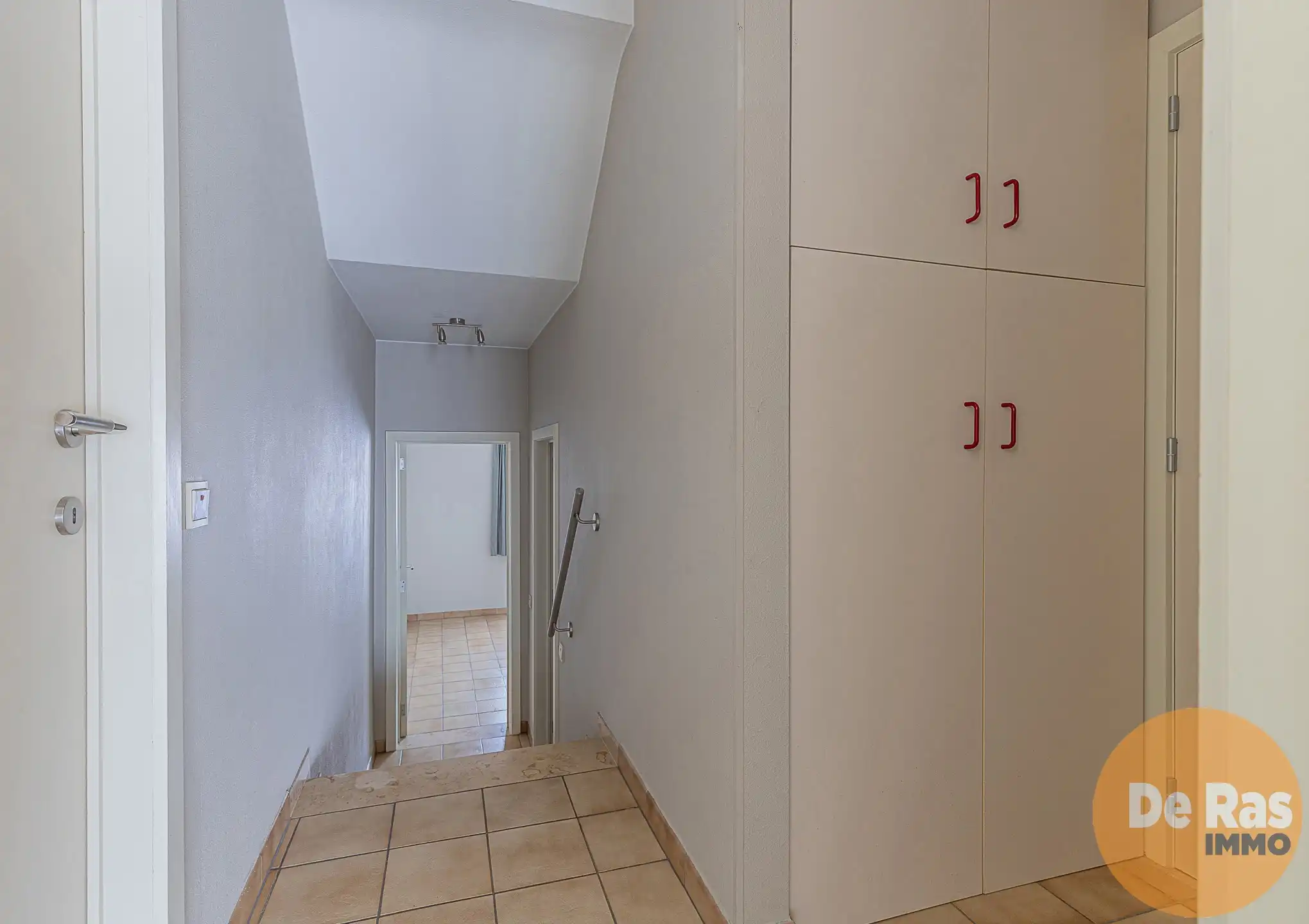 HERZELE- Verzorgd 2-slaapkamerappartement met 2 terrassen foto 15