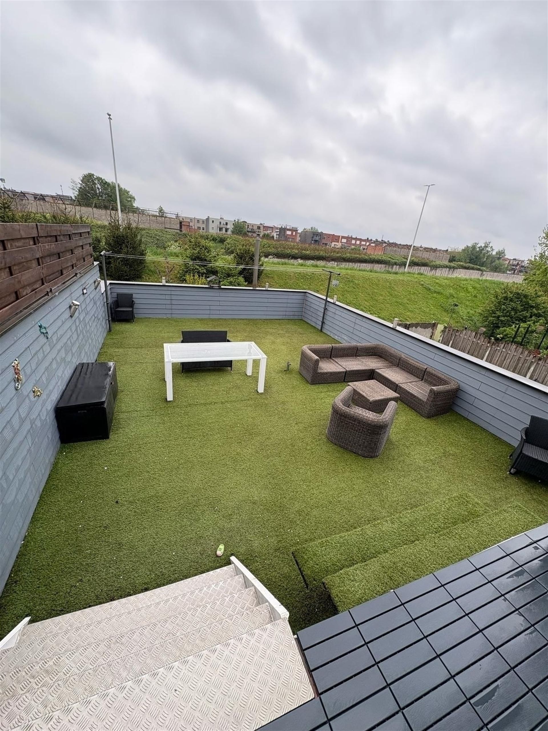 Bel-etage woning met ruime garage  en 2 badkamers! foto 17
