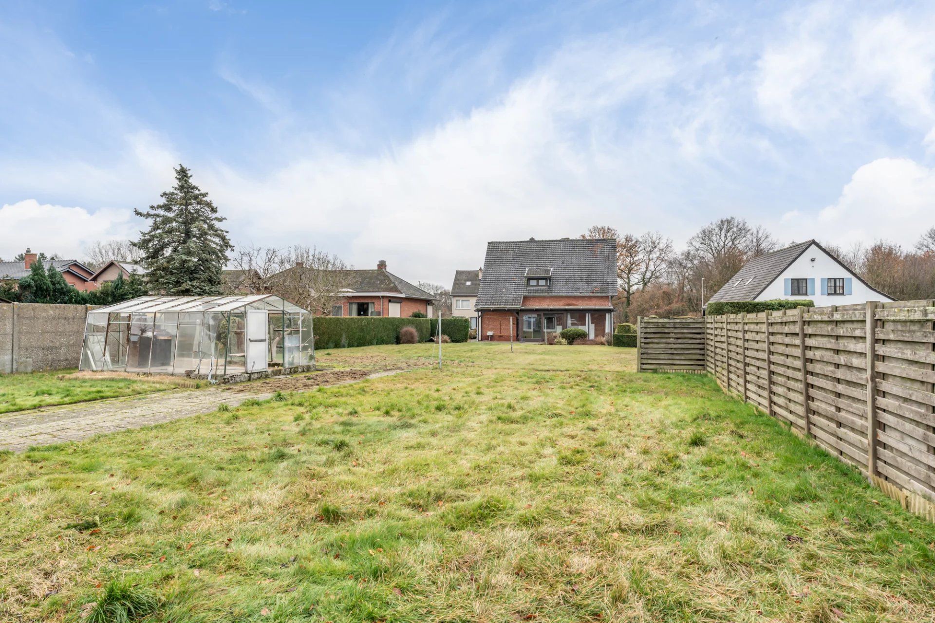 Gezinswoning op ruim perceel te Heusden foto 18