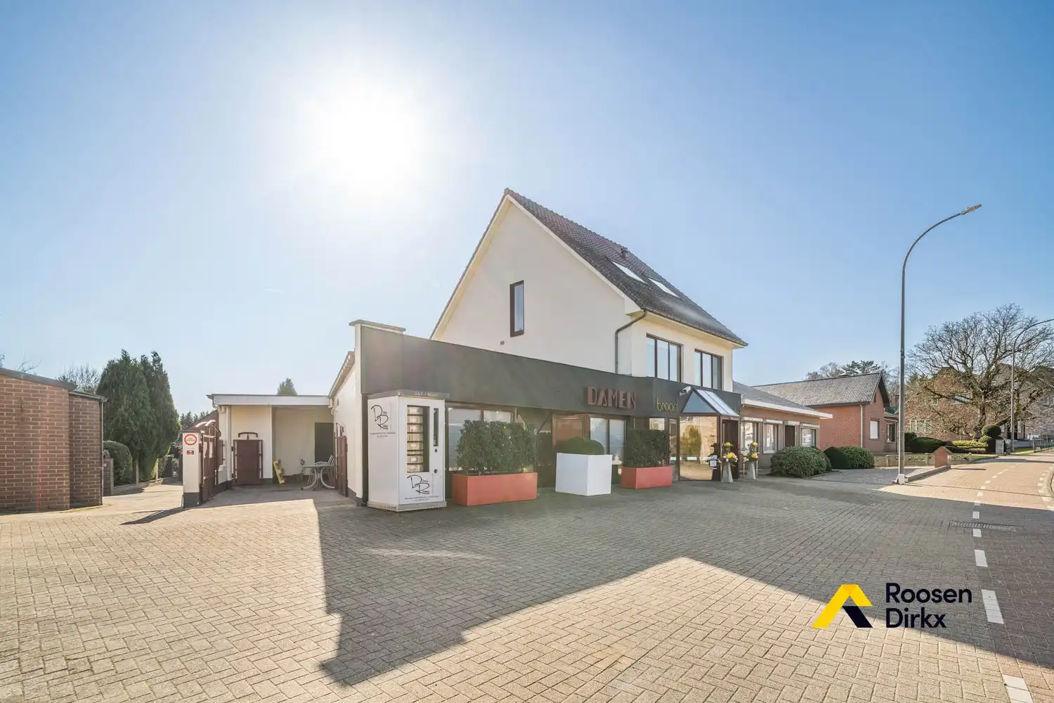 Bakkerij met luxe woonst en studio! foto 32