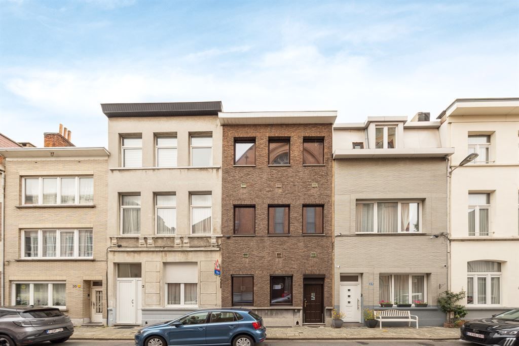 Ruime stadswoning met gezellige stadskoer foto 26