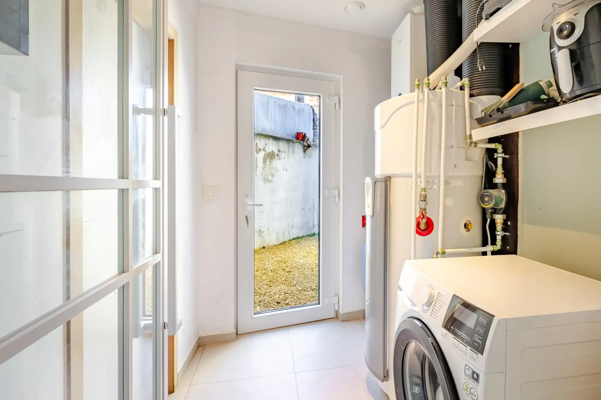 Lichtrijke stadswoning met 3 slaapkamers en grote tuin in Aalst foto 7