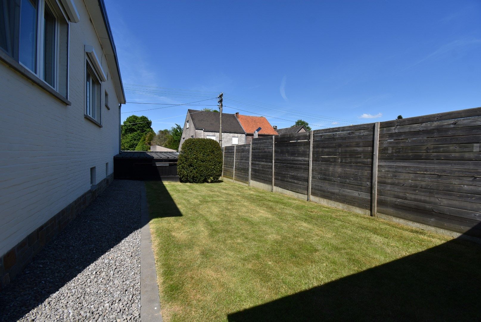 ** WACHTLIJST VOLZET **Verzorgde vrijstaande woning met 3 slaapkamers vlakbij centrum Hoeselt foto 37