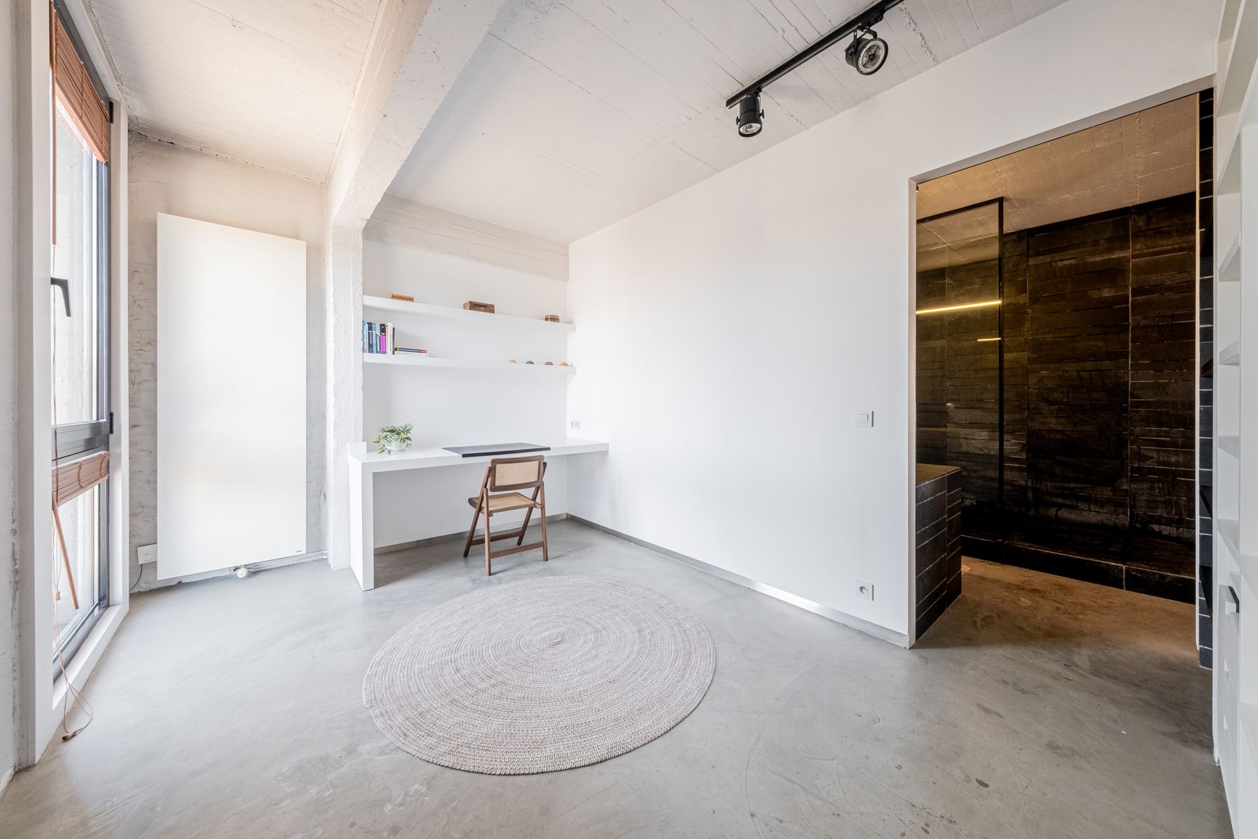 Loft met 2 slaapkamers en mega terras in Zurenborg foto 13