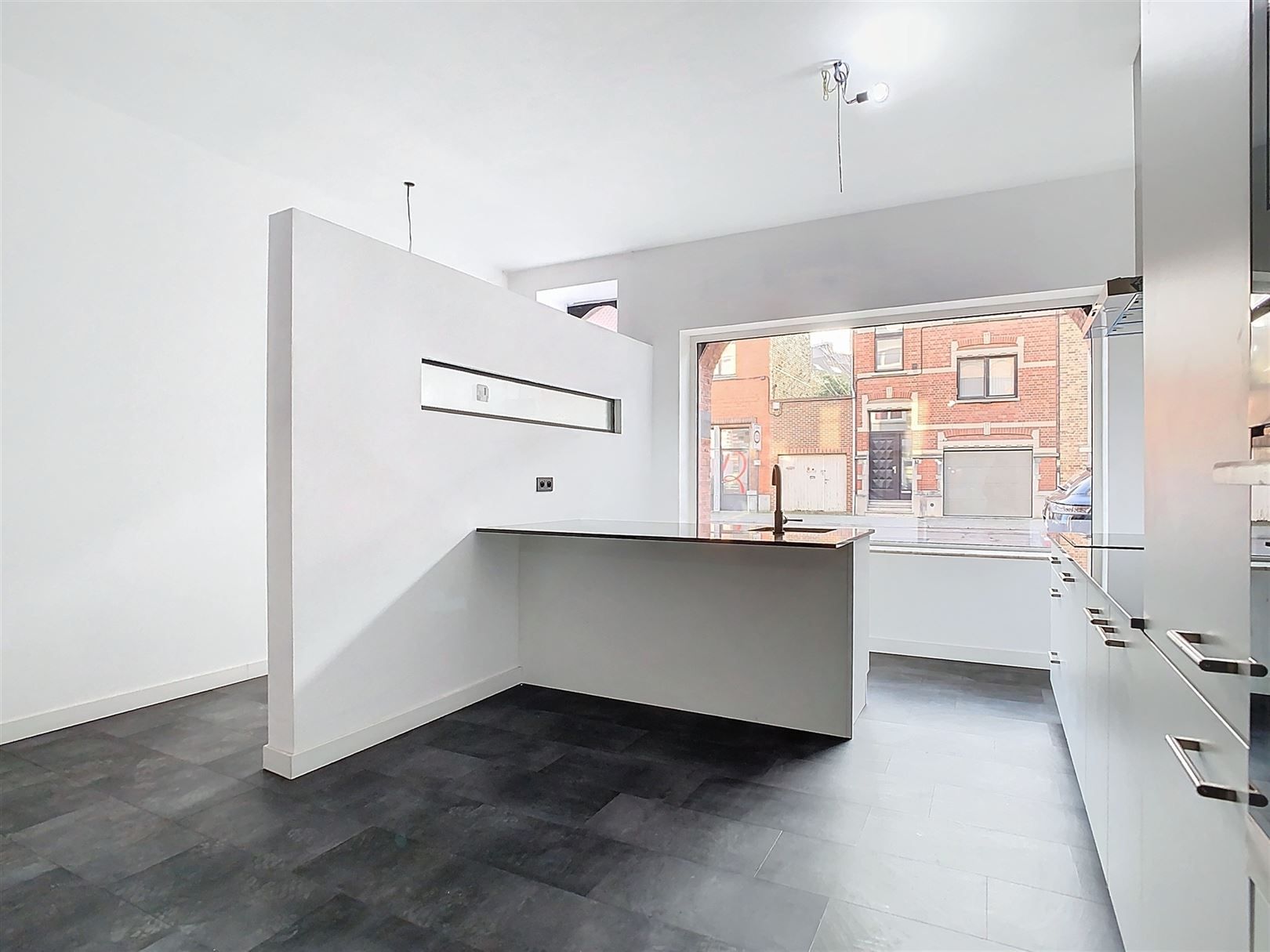 Volledig gerenoveerde stadswoning, 4 slpks, terras,1a 02ca foto 5