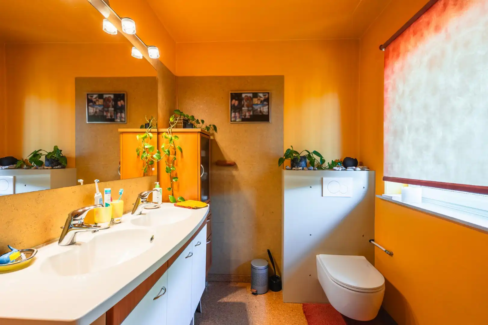 Geriefrijke woning met weelderige tuin, garage, EPC B in een doodlopende straat te Kuurne. foto 10