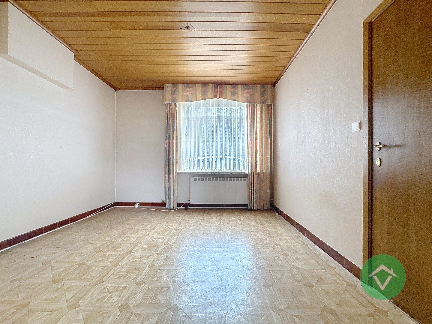 Woning met kleine loods te Gistel  foto 9