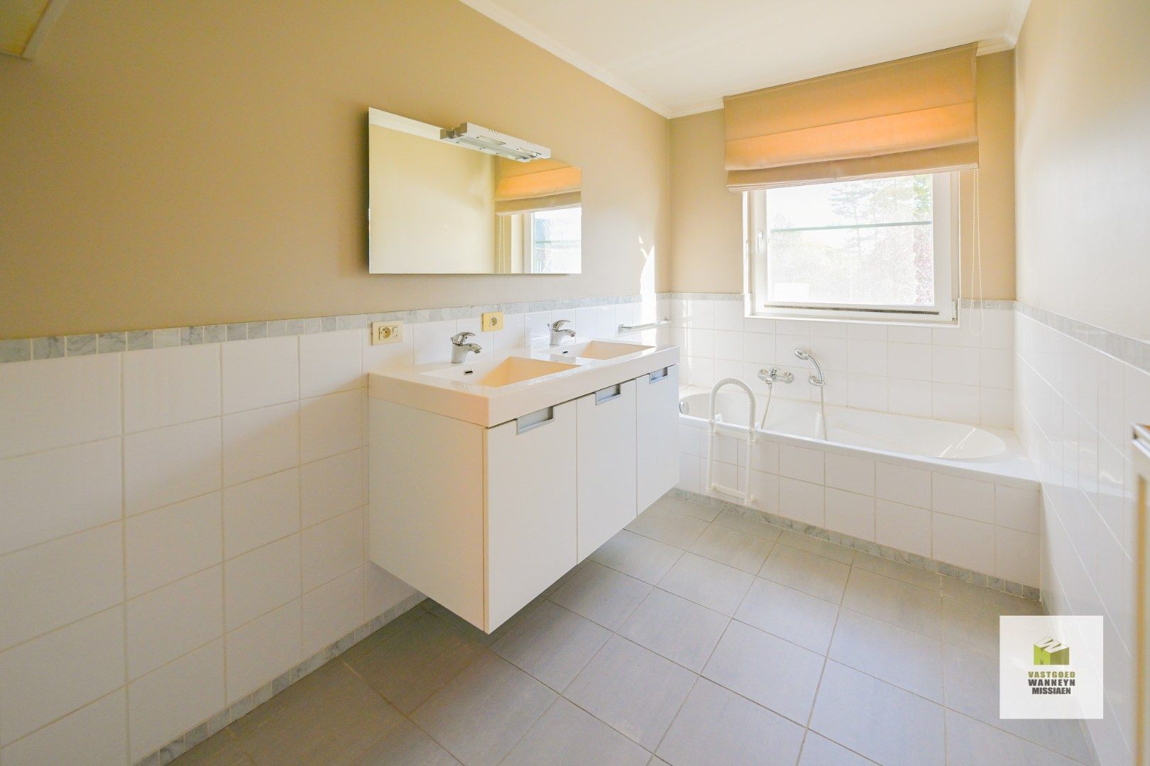 Instapklaar appartement met 2 slaapkamers en terras in het centrum van Wingene foto 11