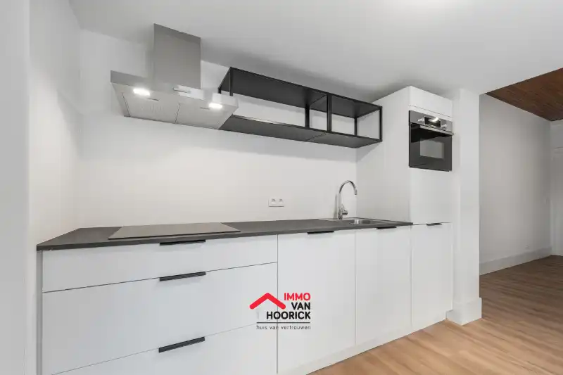 Prachtige gerenoveerde rijwoning! foto 6