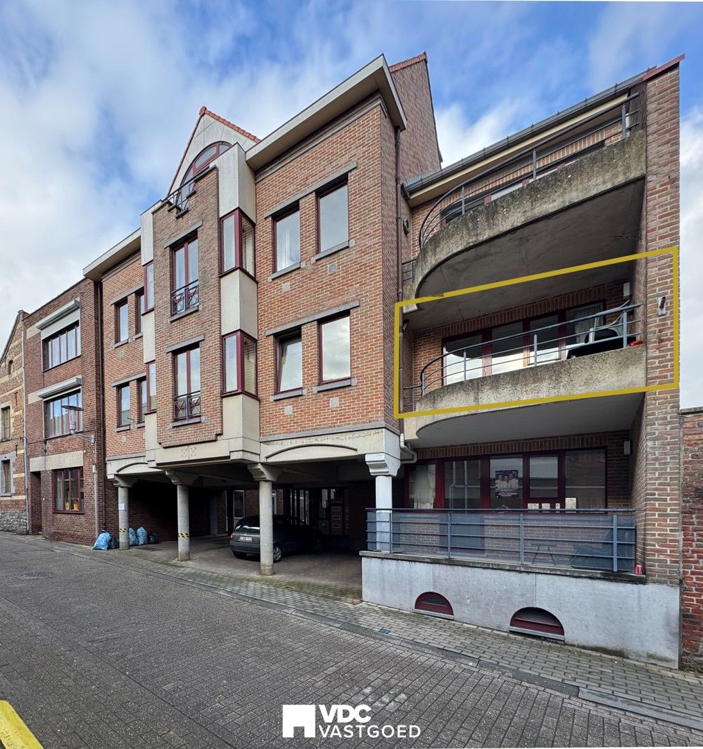 Mooi appartement met 2 slaapkamers in centrum Borgloon foto 8