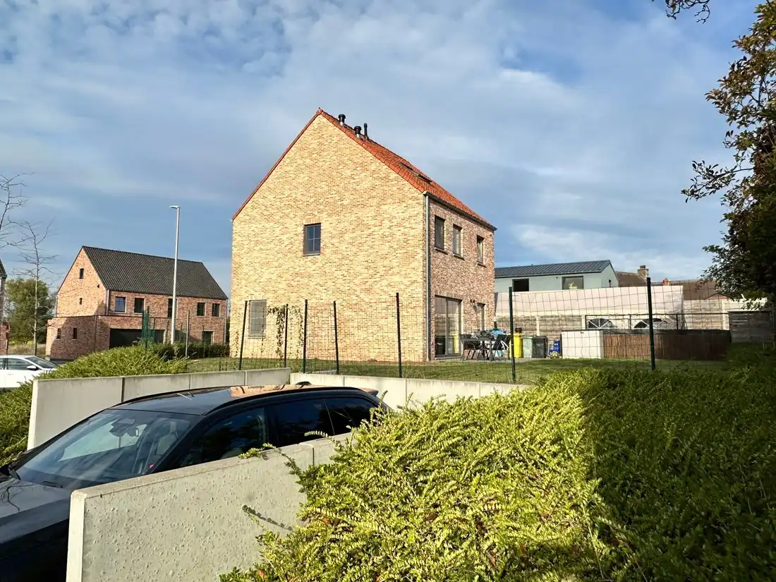 Bijna energieneutrale halfopen bebouwing te Zoutleeuw NIET ONDER BTW-STELSEL verkocht foto 23