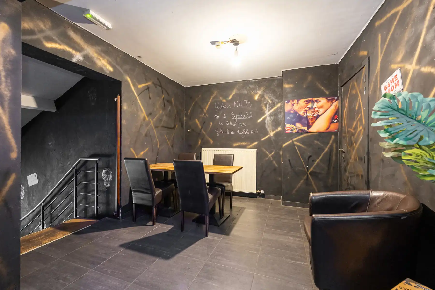 Café Saloed – Instapklaar horecapand met groot terras en ruime bovenverdiepingen foto 13