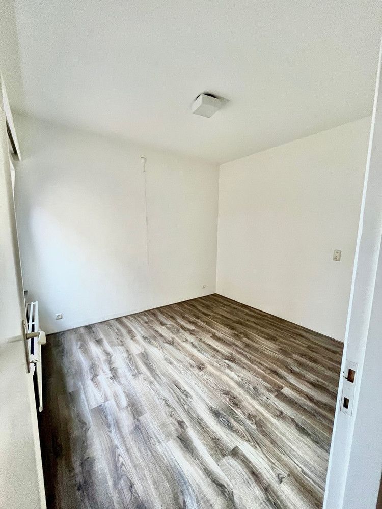 Instapklaar appartement met 3 slaapkamers in hartje Maaseik. foto 11