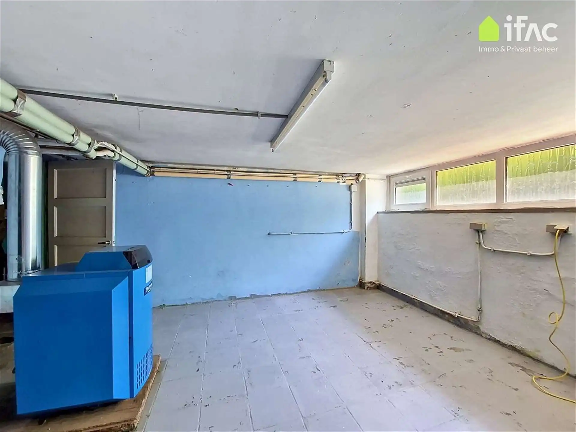 Prachtige te renoveren villa met ZW-gerichte tuin  foto 26