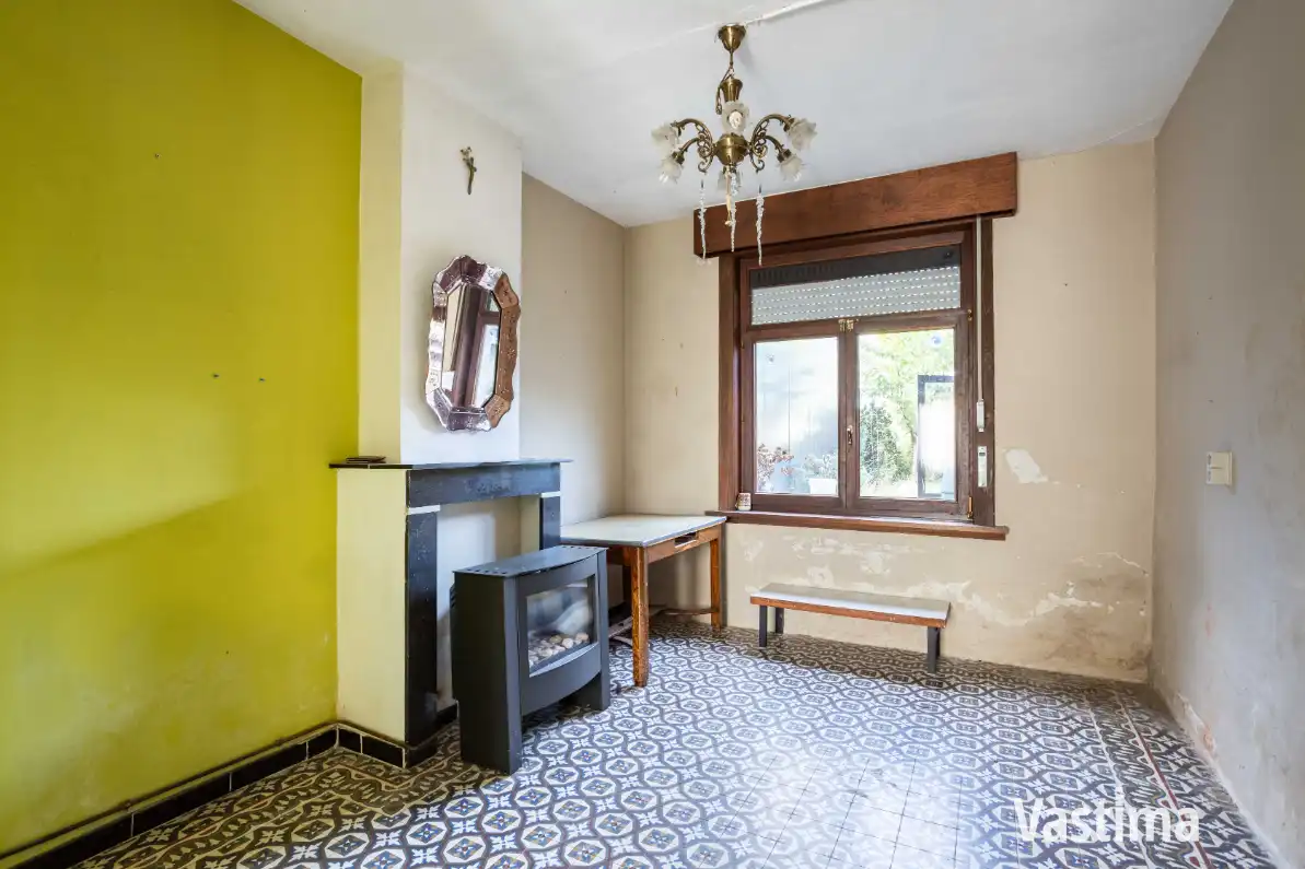 Te renoveren woning met ruime tuin foto 5