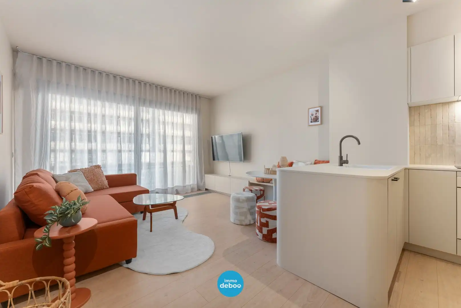 Compleet gerenoveerde studio op topligging foto 12