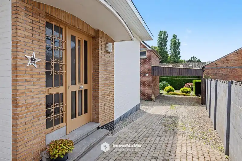 TE RENOVEREN WONING MET CARPORT & TUIN IN WACHTEBEKE (LOCHRISTI) foto 4