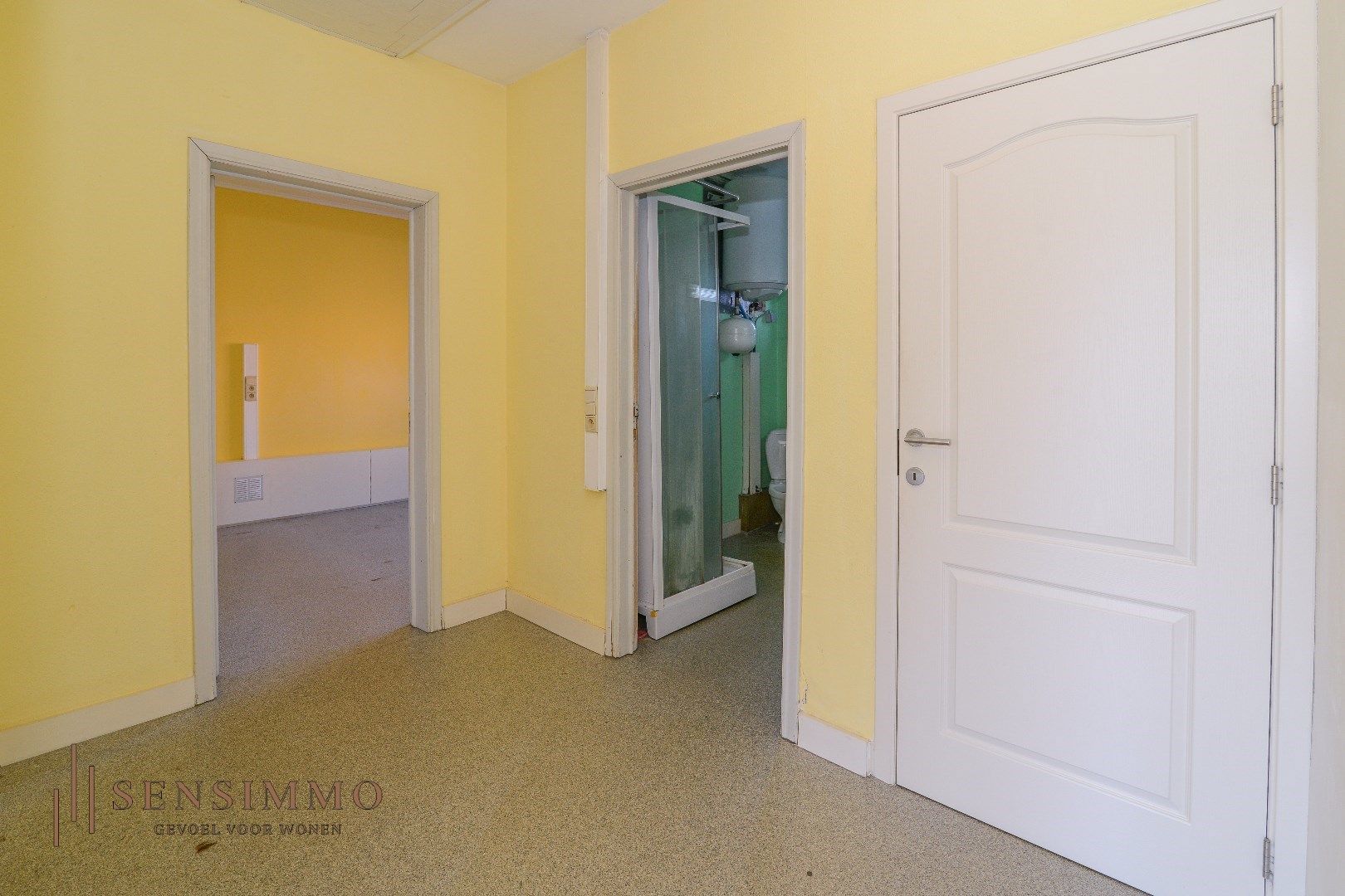 Energiezuinig dakappartement met 1 slaapkamer in Genk foto 11