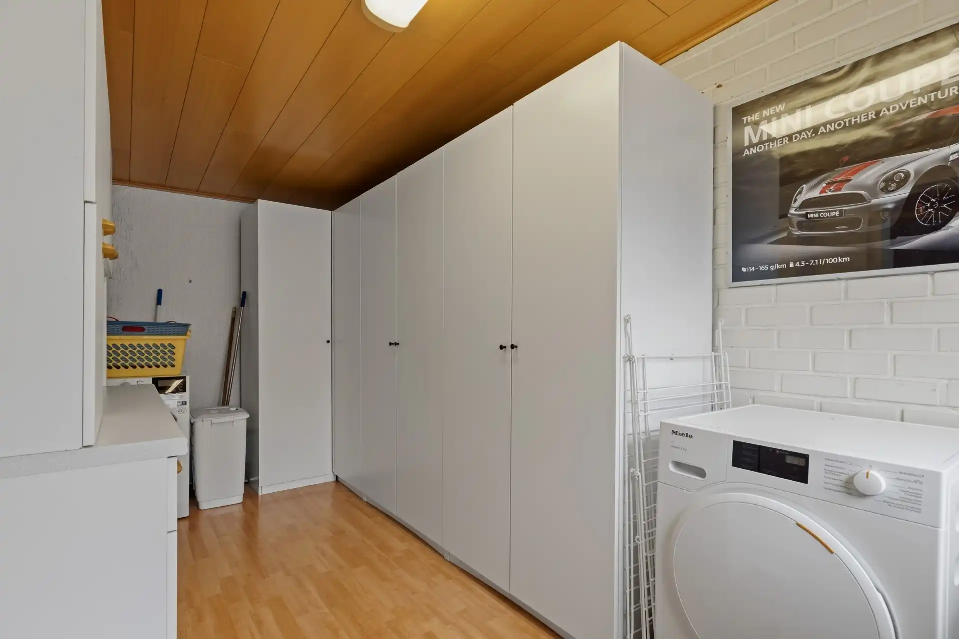 Energiezuinige woning met 3 slaapkamers, aparte garage en fraai aangelegde tuin op rustige ligging te Berlare foto 13