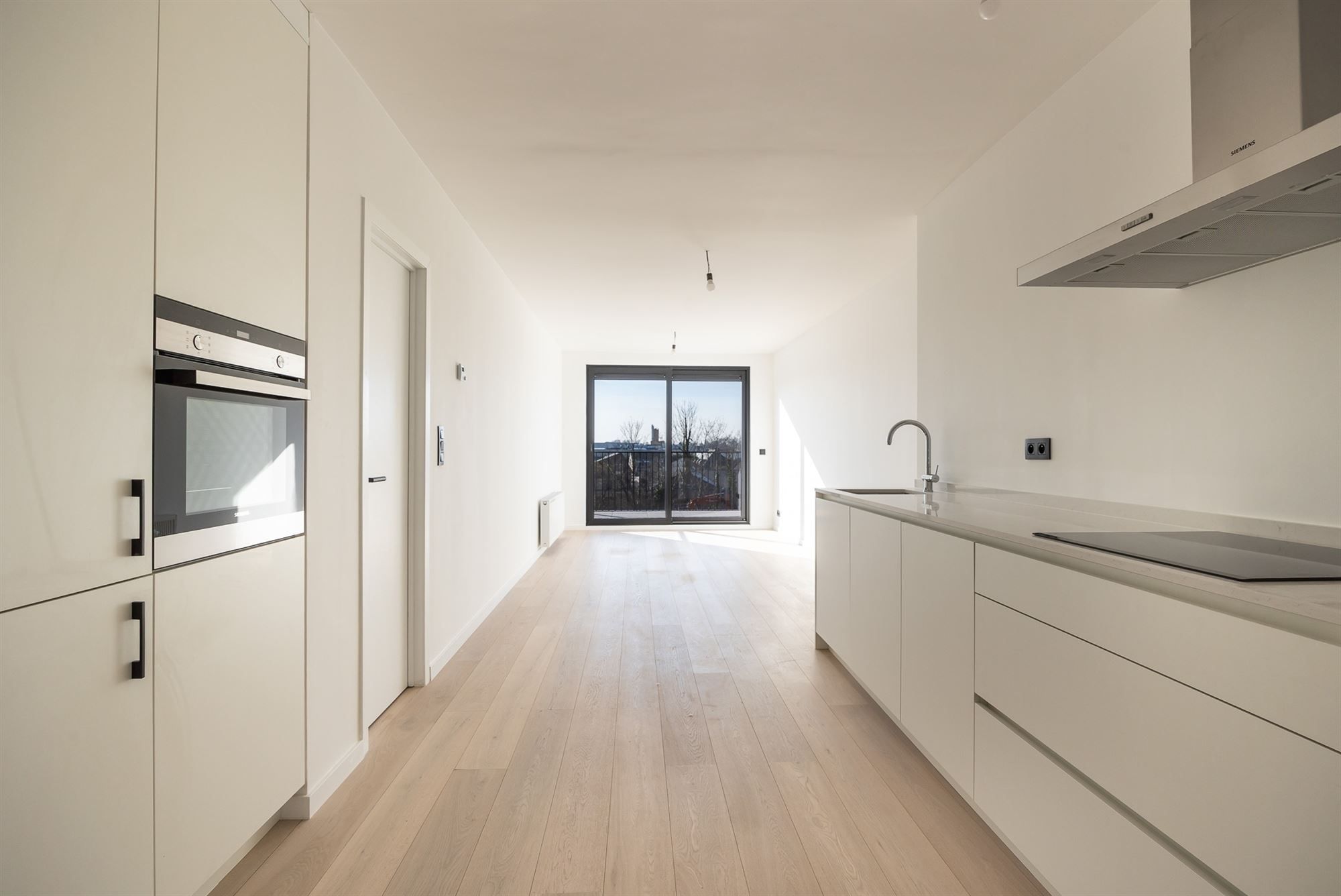 Appartement met twee slaapkamers en terras foto 5