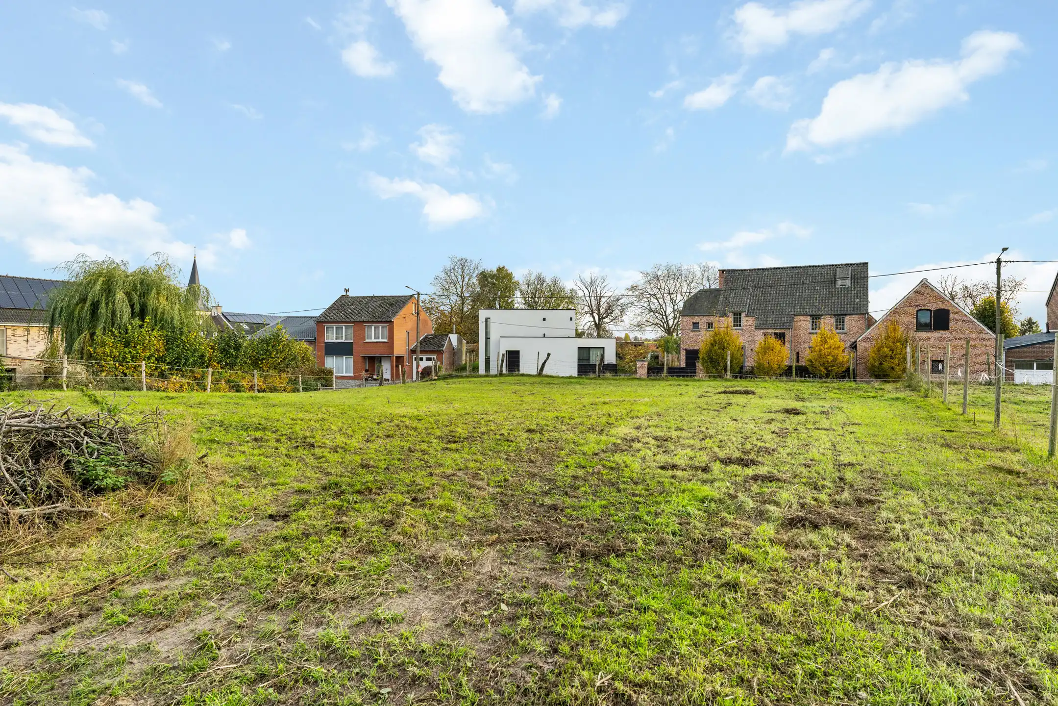 Open bouwgrond op 8a18ca in het landelijke Hees foto 6