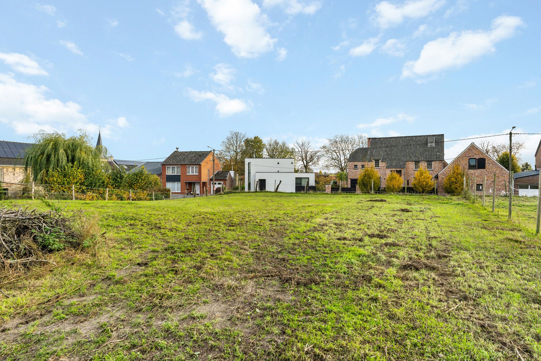 Open bouwgrond op 8a18ca in het landelijke Hees foto 6