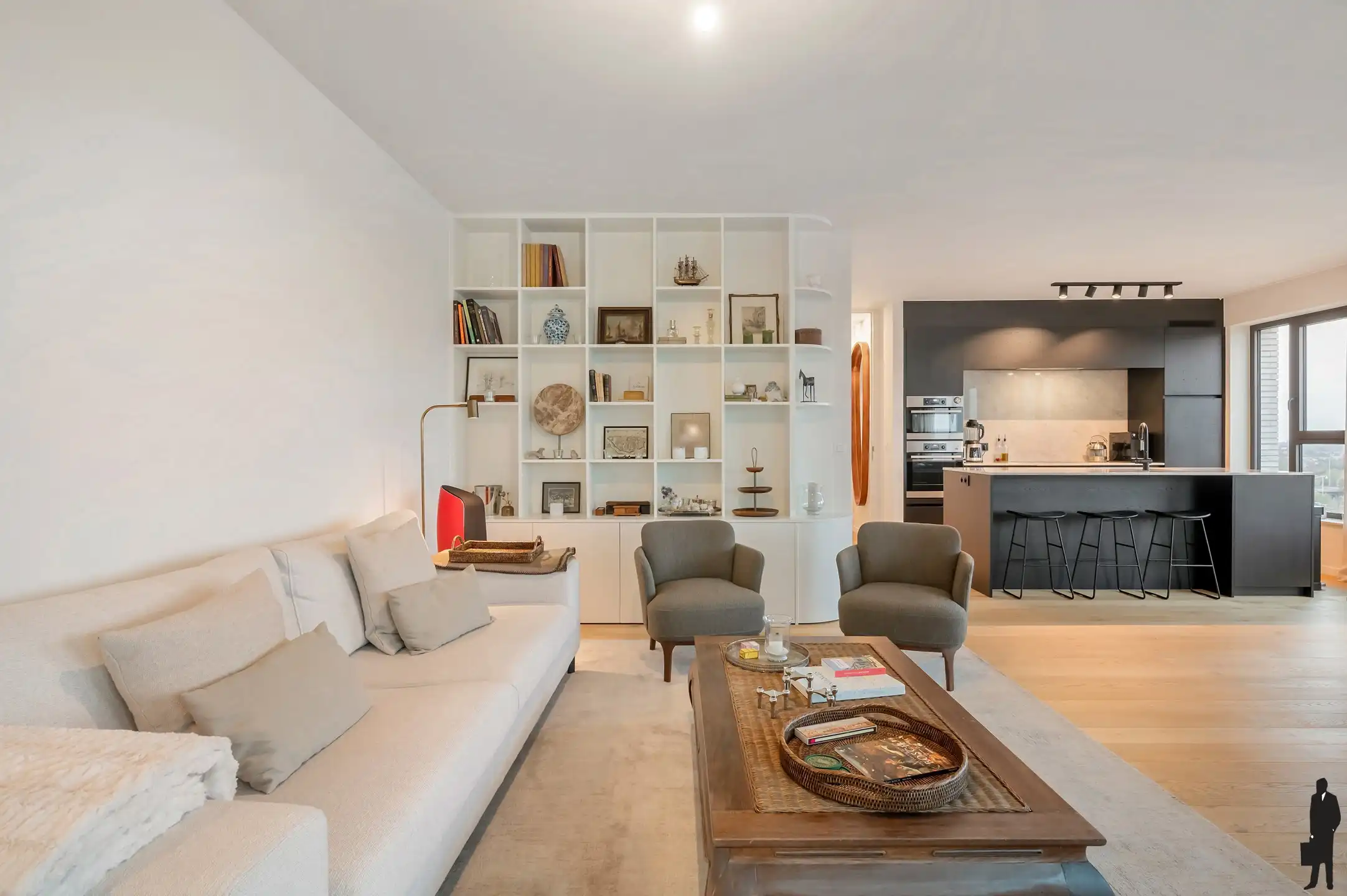 Exclusief hoekappartement op de 11de verdieping met terras en prachtige zichten.&nbsp; foto 10