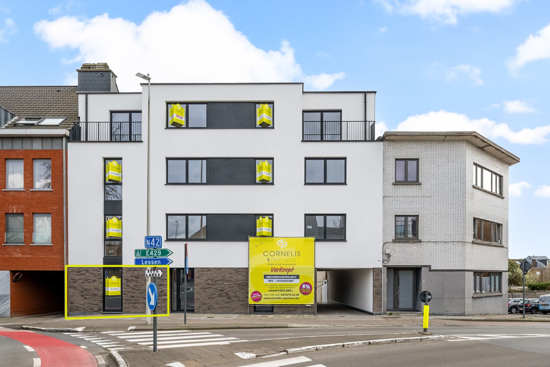Gelijkvloers appartement met terras en tuin foto 3