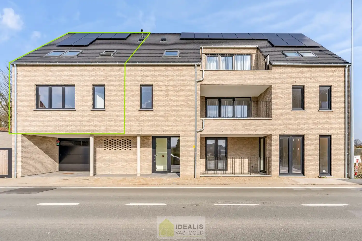 NIEUWBOUW DUPLEX APPARTEMENT MET 2 SLAAPKAMERS, KELDERBERGING EN EEN ONDERGRONDSE AUTOSTANDPLAATS foto 2
