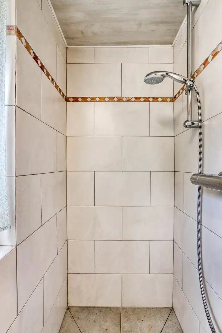 Te renoveren woning met tuin en garage in het centrum van Menen! foto 17