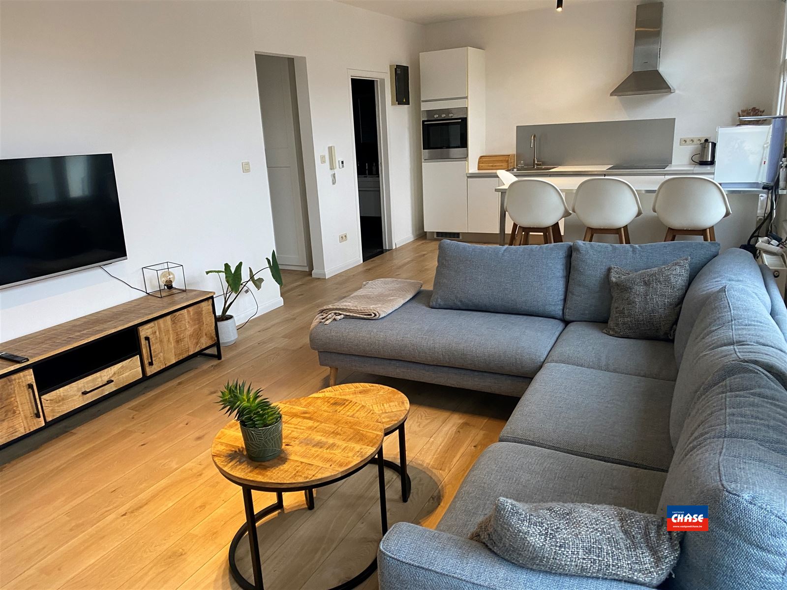 Gemeubeld appartement met 1 slaapkamer foto 2