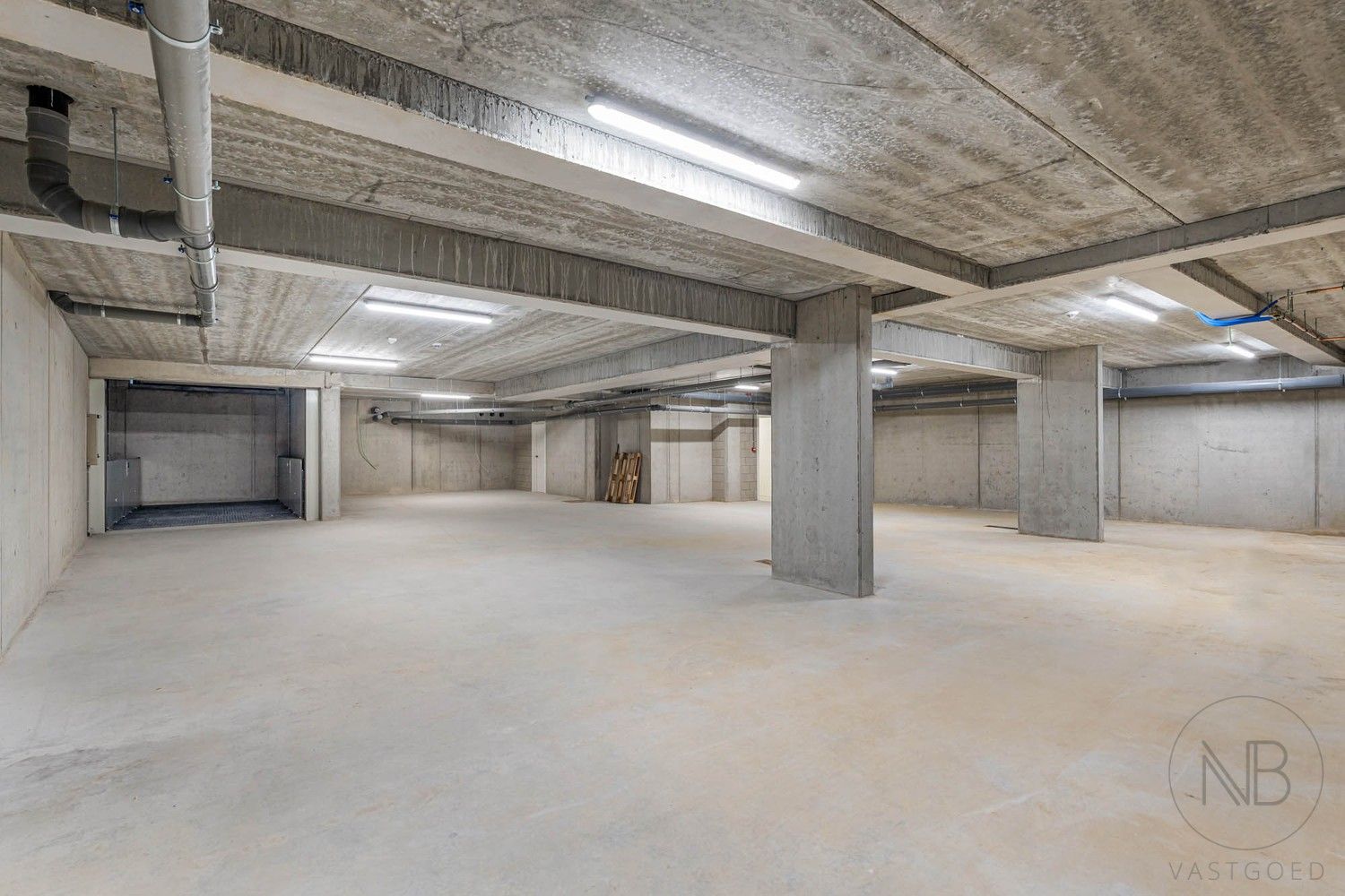 Nieuwbouwappartement met industriële uitstraling in het centrum van Genk! foto 28